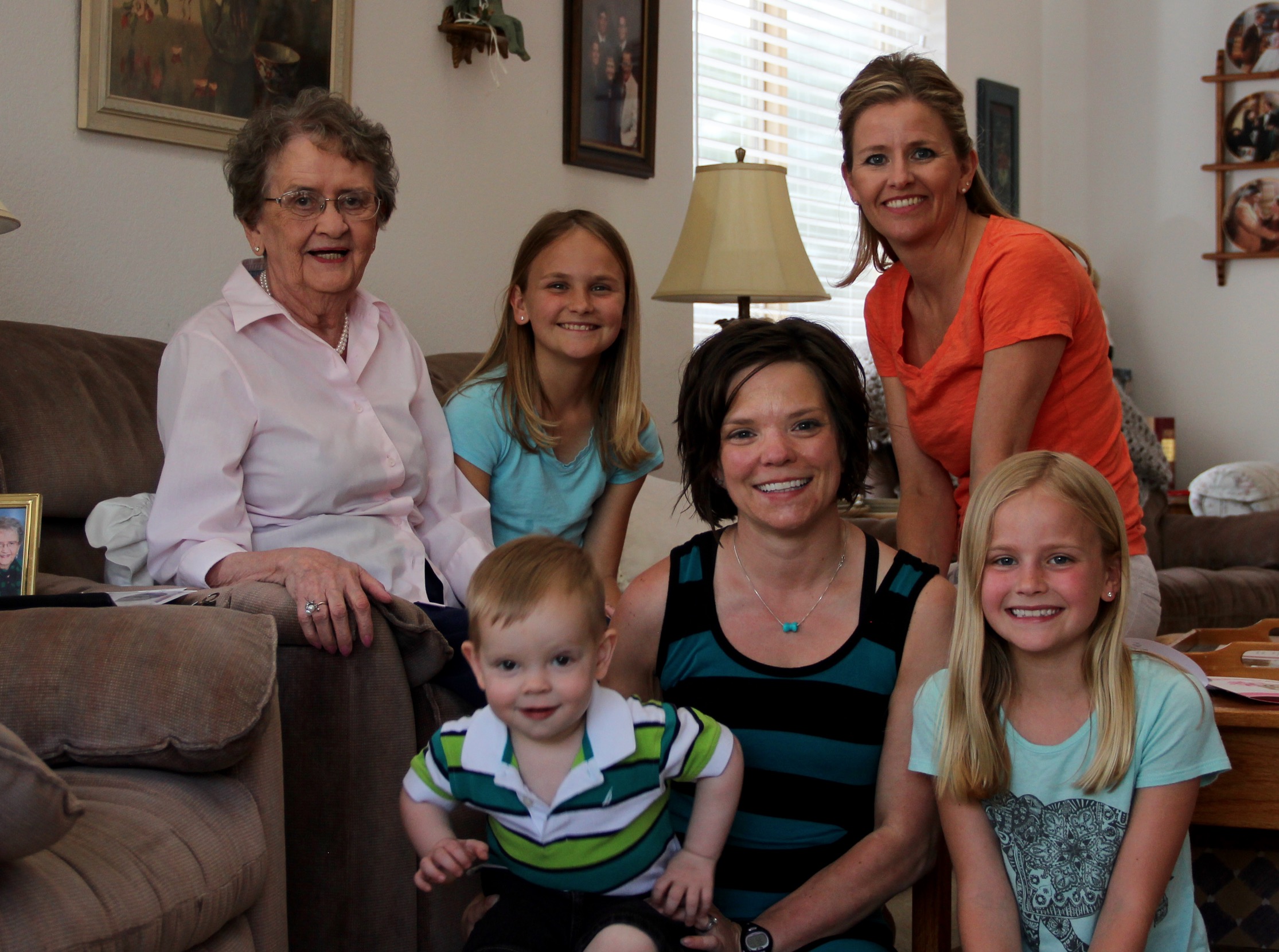 Visiting Auntie Carol at her new home in Scottsdale.